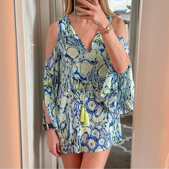 Lilly Pulitzer cold shoulder tunic, Size XS - Picture 1 of 4